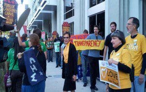 Tomato pickers and supporters protest outside Publix for their refusal to participate in Fair Food Program, Publix-400 E. Central Boulevard, Orlando. February 2, 2013. (Photo: WONO)
