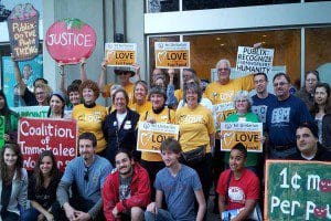 Supporters of the Coalition of Immokalee Workers pose for a group picture outside Publix just before the start of the protest. February 2, 2013 (Photo: WONO)