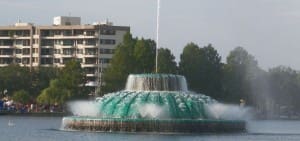 Lake Eola Fountain – downtown Orlando (Photo: WONO)