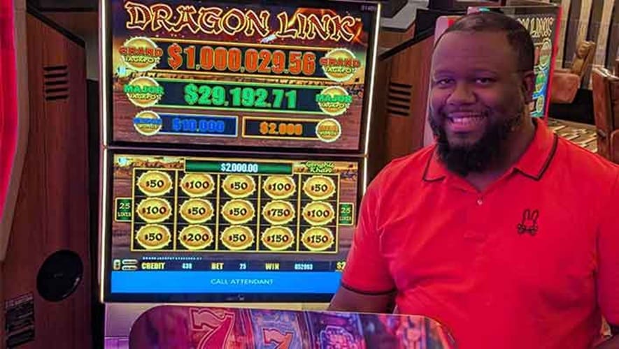 Central Florida Man Won Big Jackpot on Slot Machine in Tampa